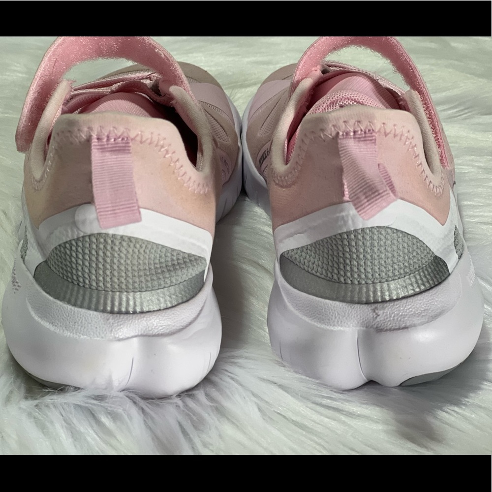 NEW Nike Free Rn 5.0 (Ps) Pink Foam kids shoes - Picture 5 of 13
